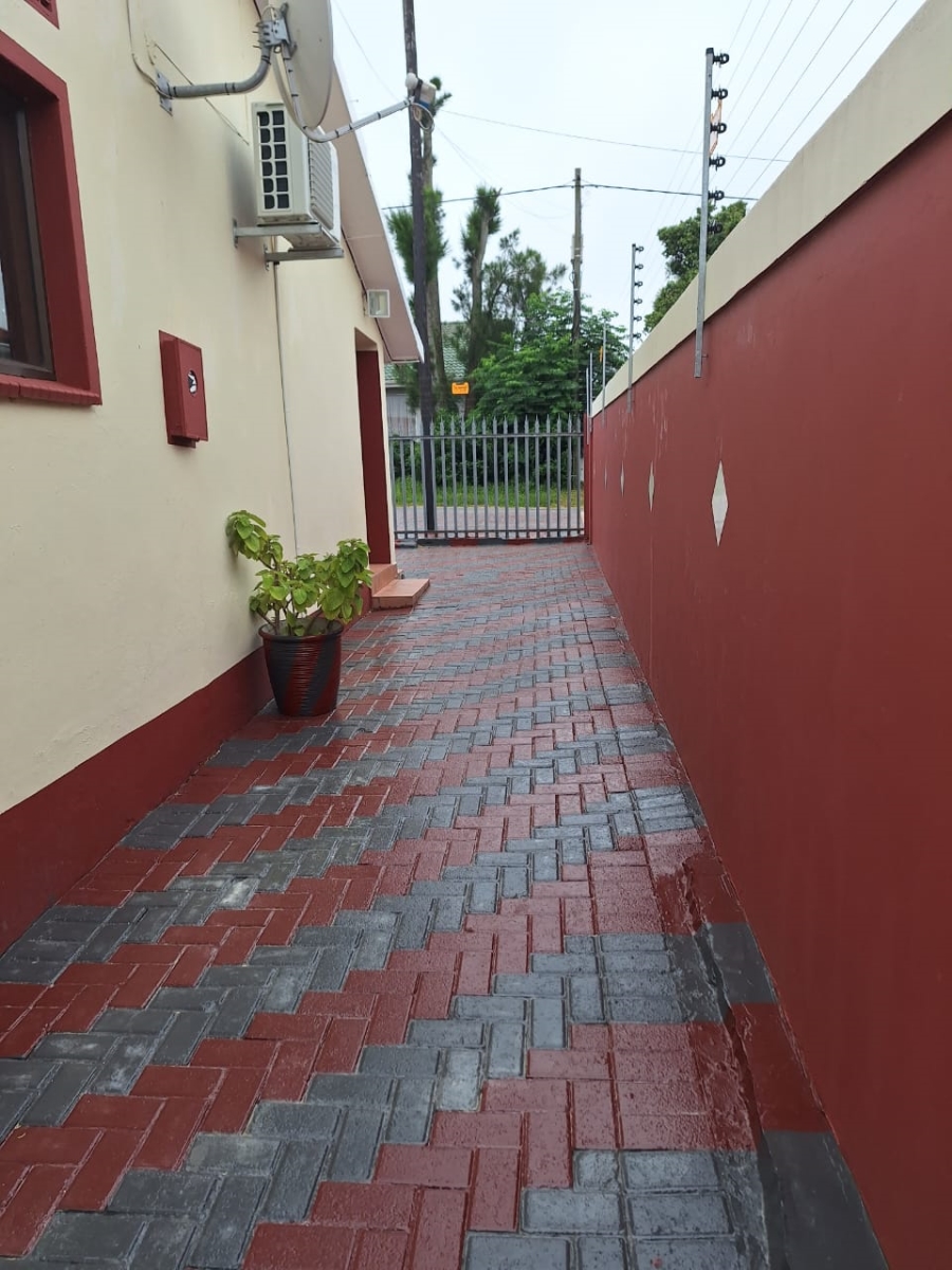 3 Bedroom Property for Sale in Mdantsane Nu 17 Eastern Cape